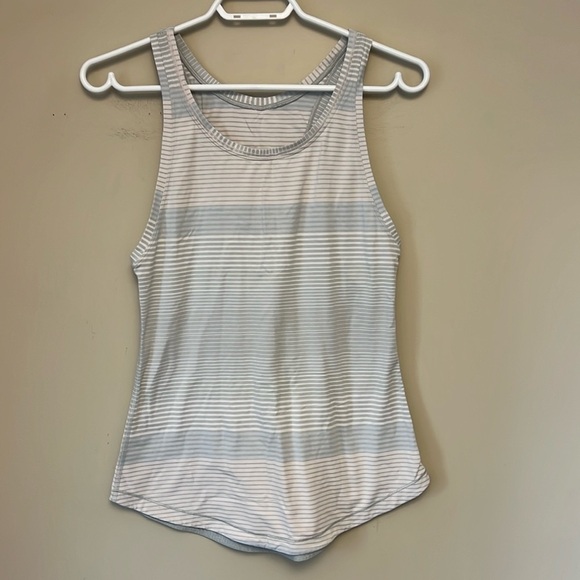 Lululemon Think Fast Tank in Om Stripe Heathered Silver Spoon Multi - Picture 3 of 9